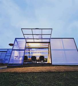 Restaurant & Bar Tent